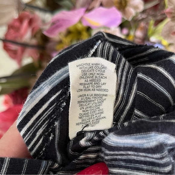 •Anthro Pilcro and the Letterpress• Cowl Neck Top - Size Medium - Picture 9 of 10